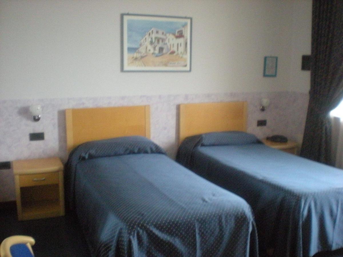 Hotel Roma Bussolengo Szoba fotó