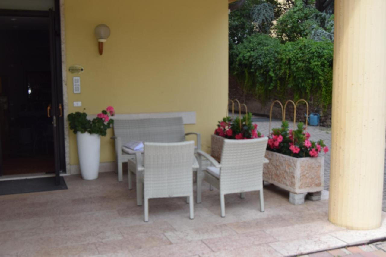 Hotel Roma Bussolengo Kültér fotó