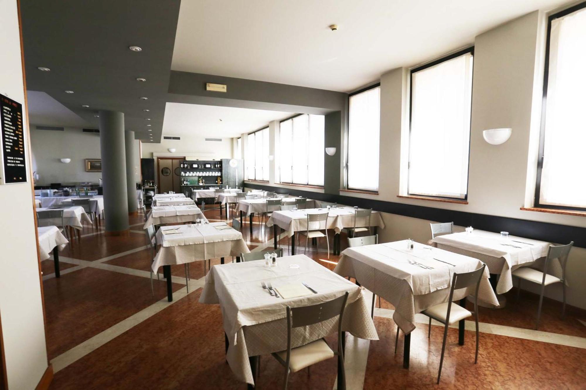 Hotel Roma Bussolengo Kültér fotó
