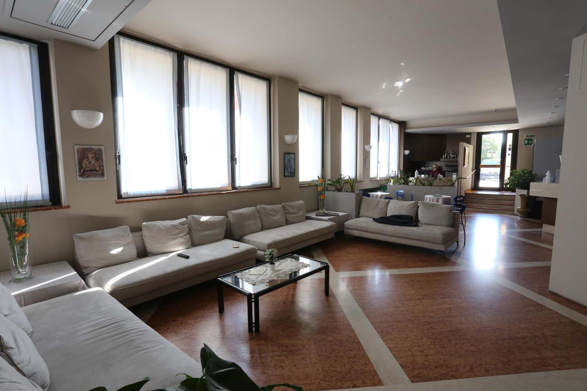 Hotel Roma Bussolengo Kültér fotó