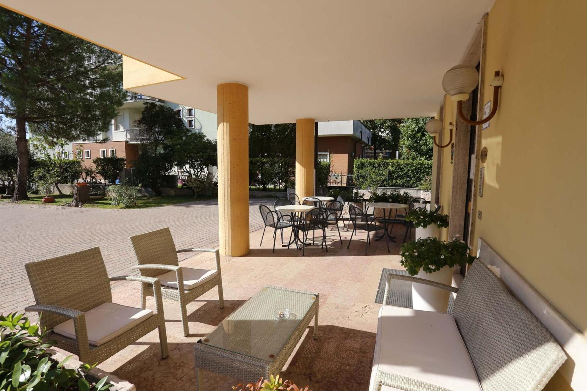 Hotel Roma Bussolengo Kültér fotó
